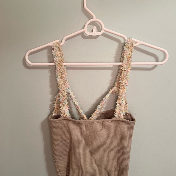 CIDER tank with floral straps - Picture 2 of 4